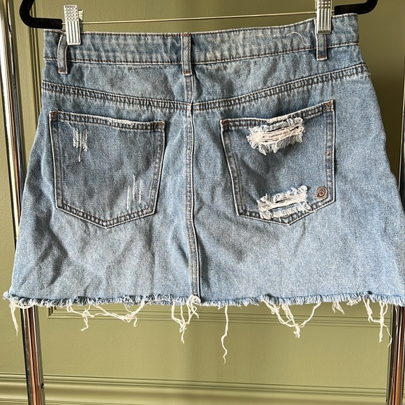 Jean Skirt - Picture 2 of 3